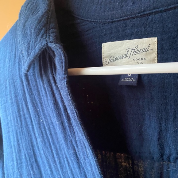 Navy Blue Button-down Universal Threads (Target) Top - Picture 3 of 4